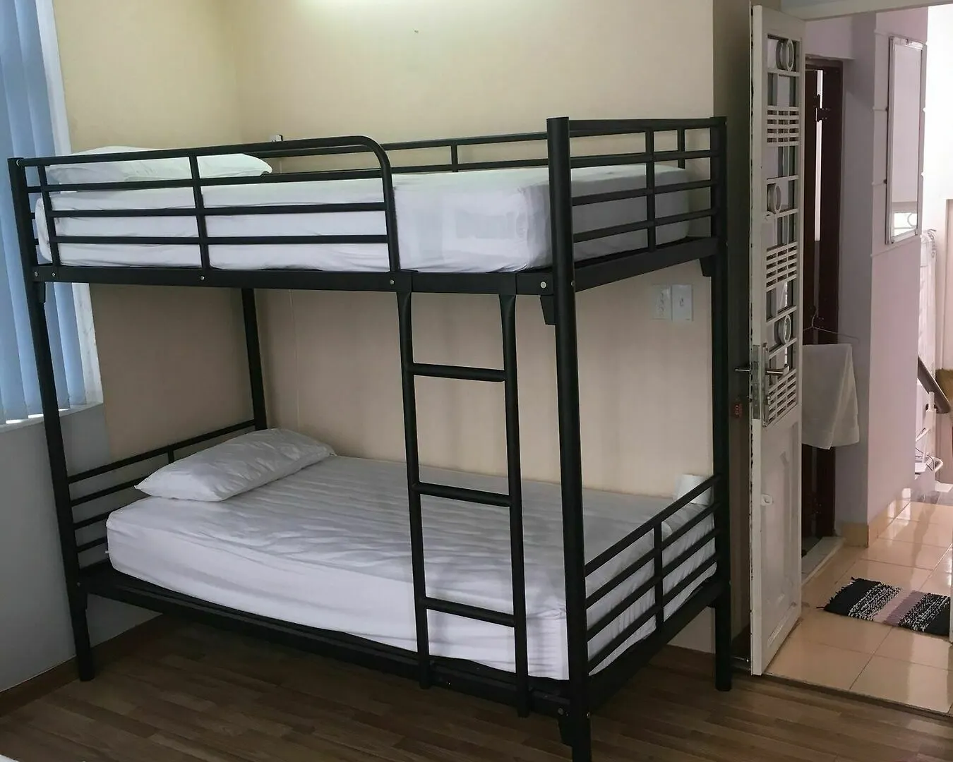 Drop By Saigon Guesthouse Ho Si Minh-város Hostel